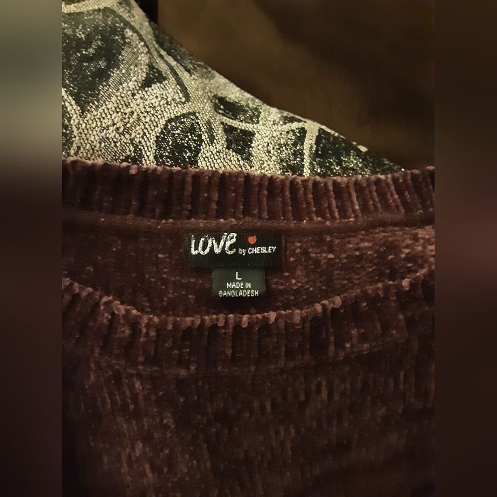 Crushed Velvety Sweater - Picture 6 of 7